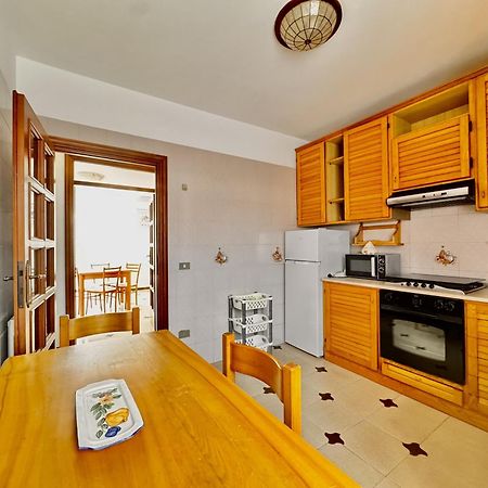 Holidaycasa Leone - Con Posto Auto A 200Mt Dal Mare Sperlonga Extérieur photo